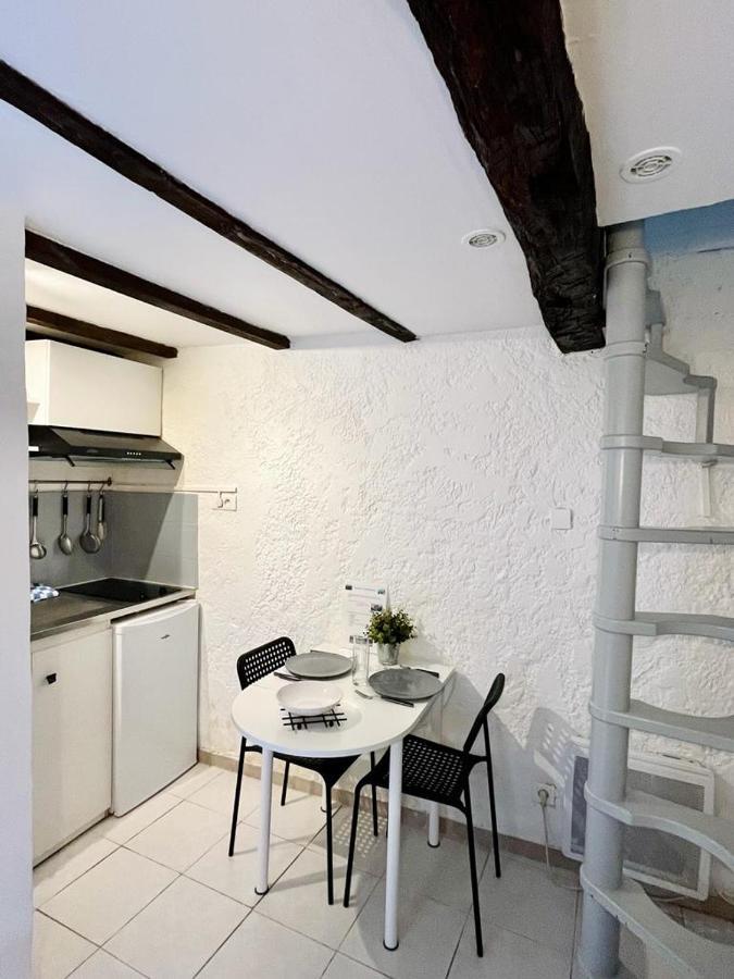Studio En Duplex La Roquebrussanne Екстер'єр фото
