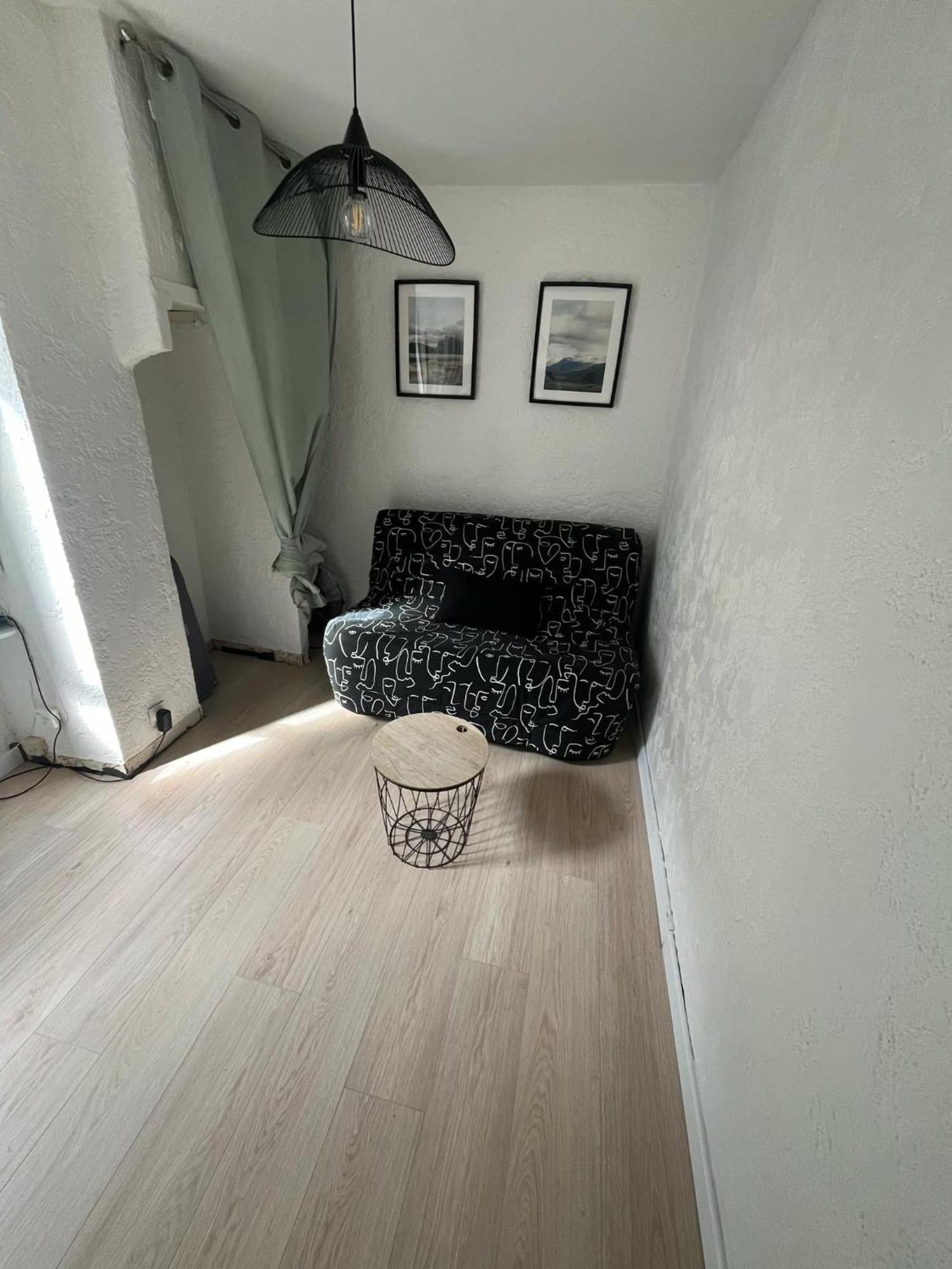 Studio En Duplex La Roquebrussanne Екстер'єр фото